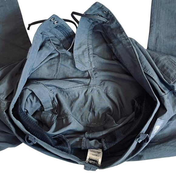 The North Face Women’s Sz 10 Gray Convertible Hiking Pants Cargo Outdoor Active - Picture 10 of 16